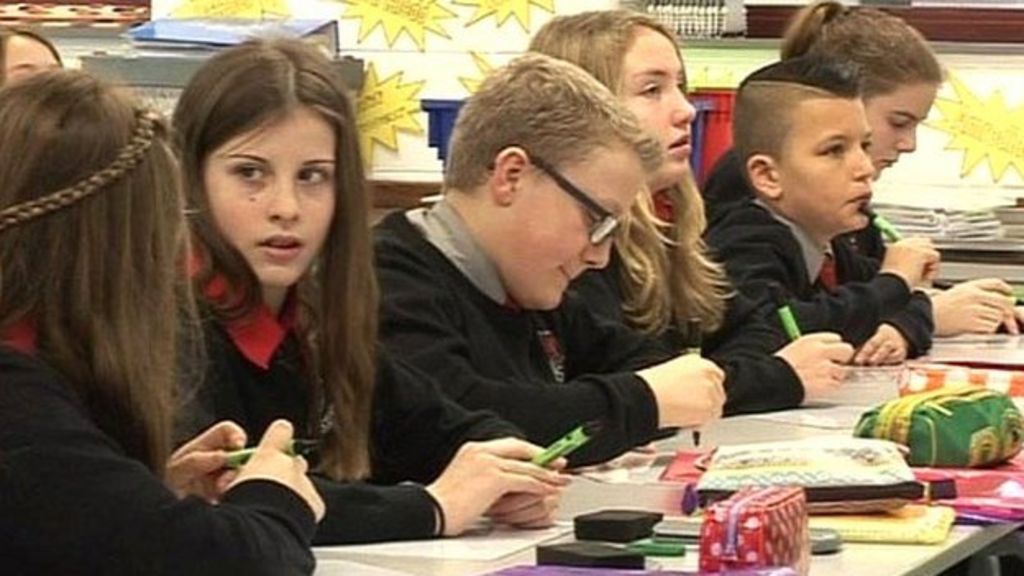 Maths teachers' summit in Cardiff to tackle performance BBC News