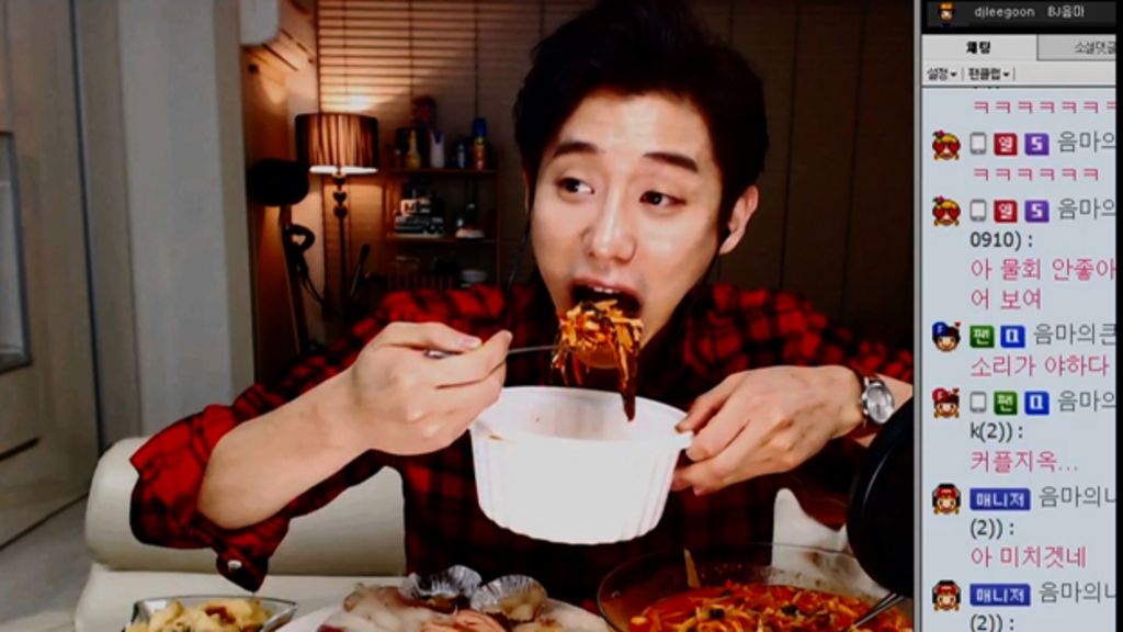 The Koreans Who Televise Themselves Eating Dinner Bbc News 