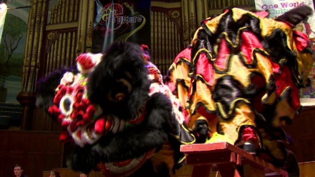 Chinese new year celebrations start in Belfast - BBC News