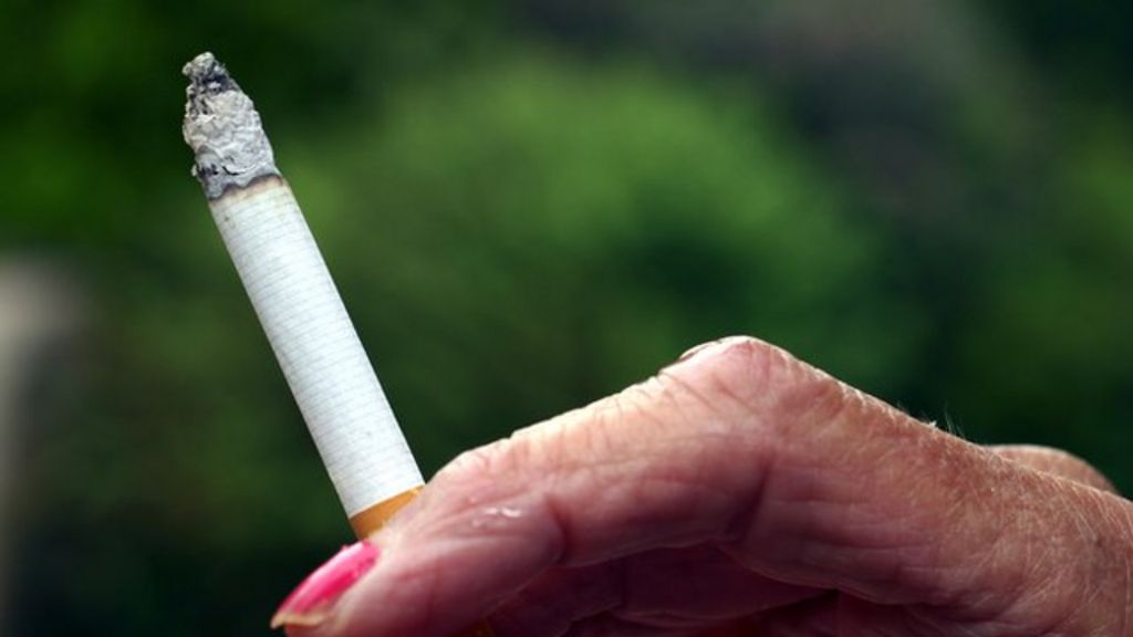 Experts Debate Smoking Ban In Outdoor Public Spaces - BBC News