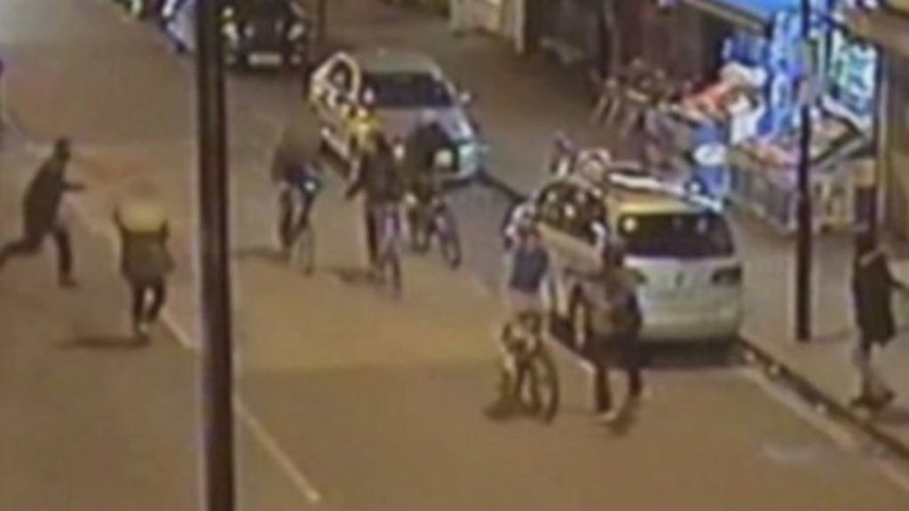 Islington Knife Murder Of Cyclist 15 Caught On Cctv Bbc News 