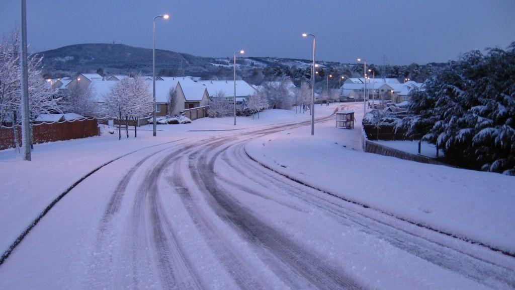 Snow closes schools and affects travel in Scotland BBC News