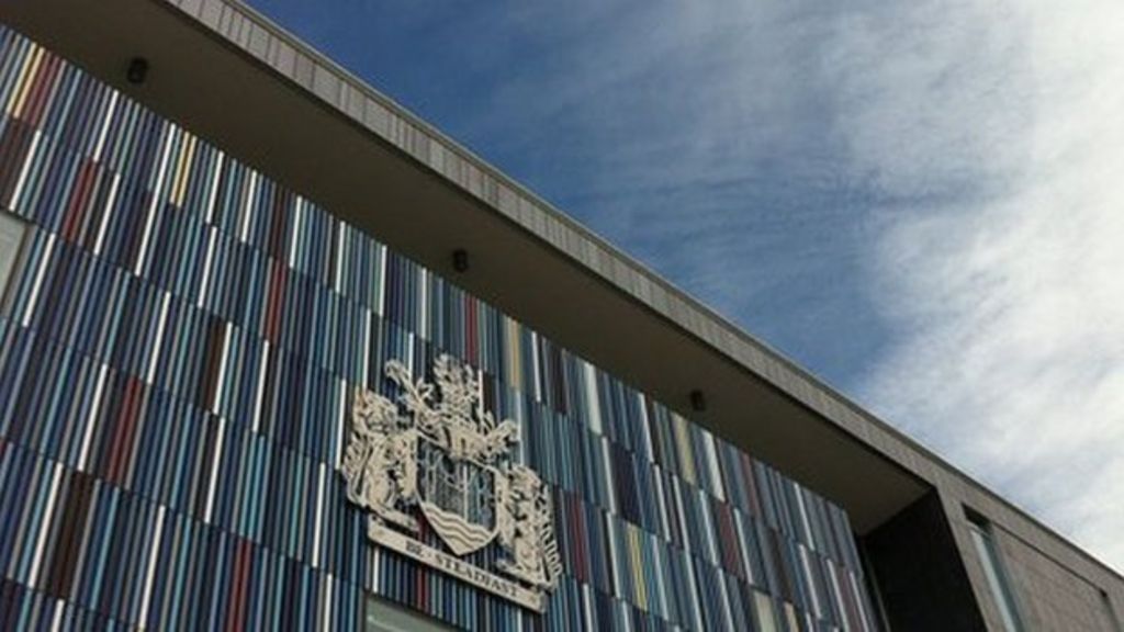 doncaster-council-agrees-1-95-council-tax-increase-bbc-news