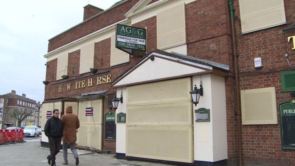 Why are British pubs closing down? BBC News