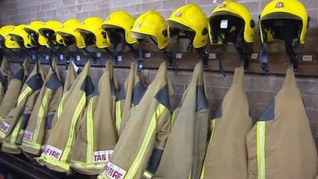 North Wales Fire and Rescue Service agrees budget cuts BBC News