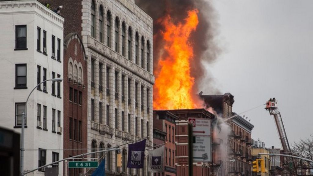 New York Buildings Collapse After Explosion In Manhattan BBC News    81940636 81940635 