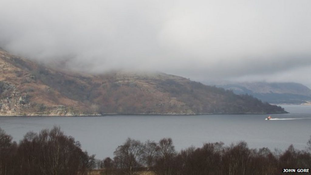 Two found dead after light aircraft crash in Argyll - BBC News