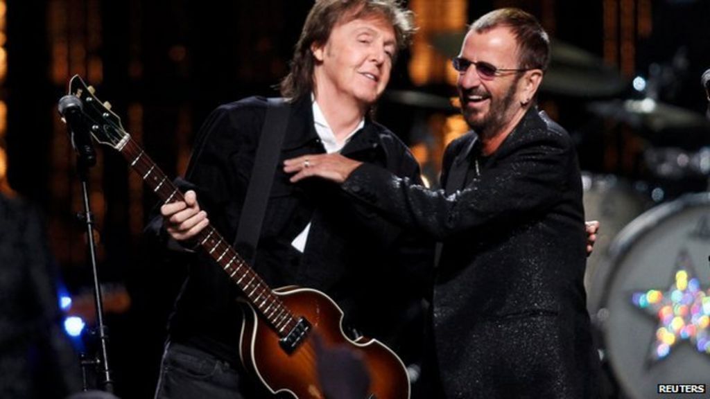 Beatles' Ringo Starr inducted to Hall of Fame - BBC News