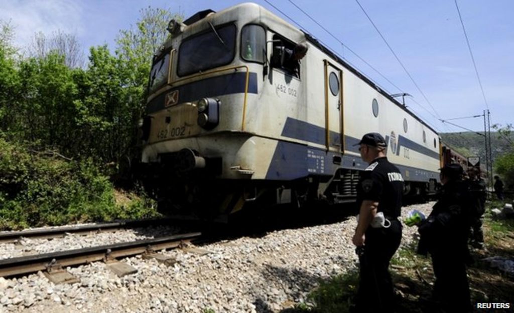 Migrants killed on Macedonia railway