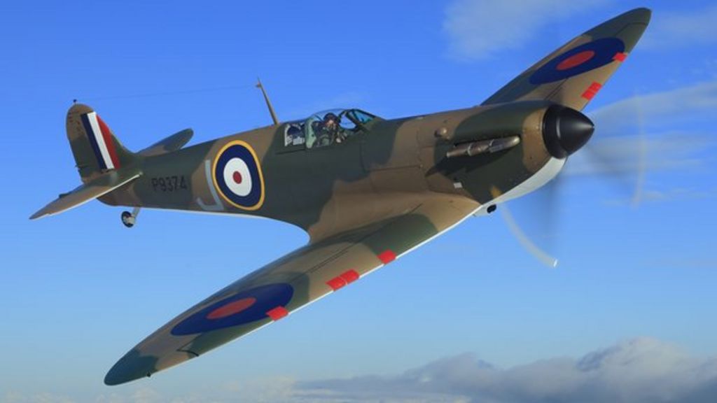 World War Two Spitfire sale could fetch £2.5m - BBC News