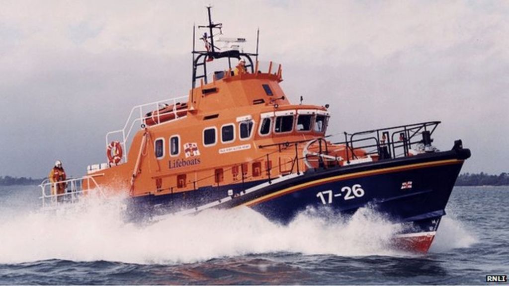 Mallaig Rnli Tows Fishing Boat To Safety Bbc News