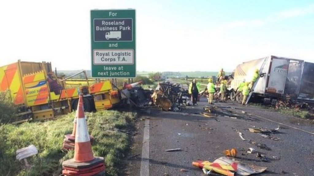 A1 closed for up to 24 hours after lorry crash - BBC News