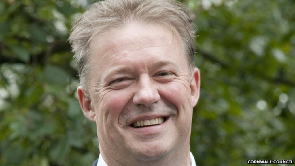 Cornwall Council chief executive Andrew Kerr quits after 18 months