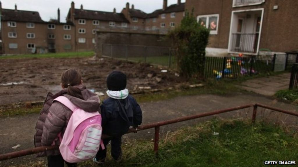 third-of-uk-population-fell-below-the-poverty-line-bbc-news