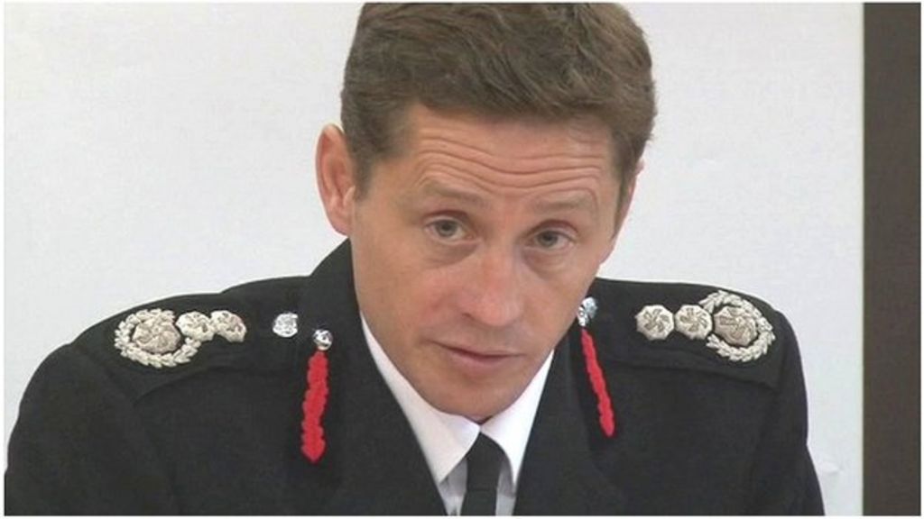 Devon And Somerset Fire Chief Lee Howell 6 Pay Rise Concern Bbc News