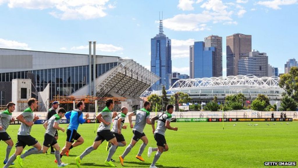 Police assess Australia's 2022 World Cup bid - BBC News