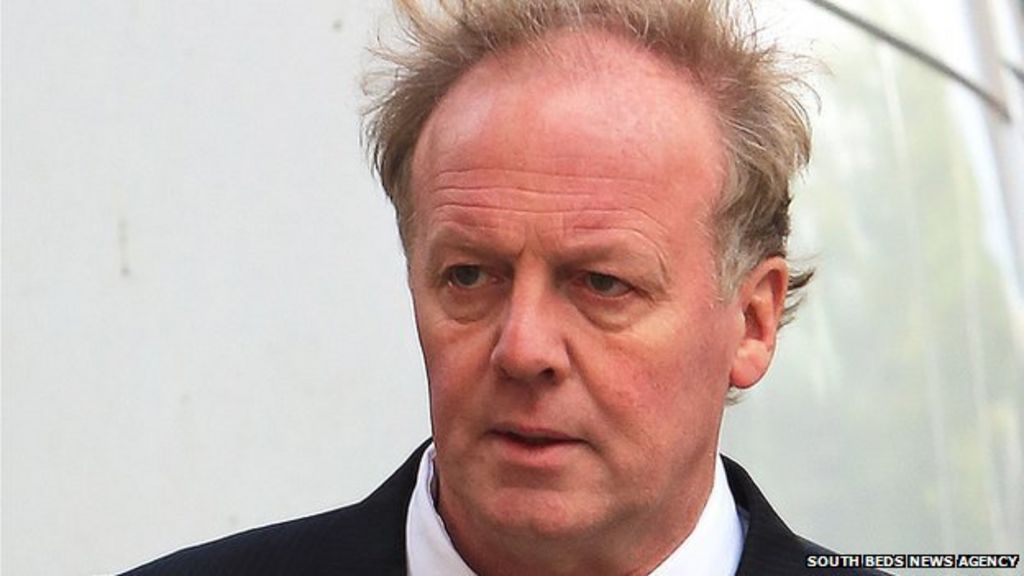 Former Chelsea and England footballer Kerry Dixon jailed for pub ...