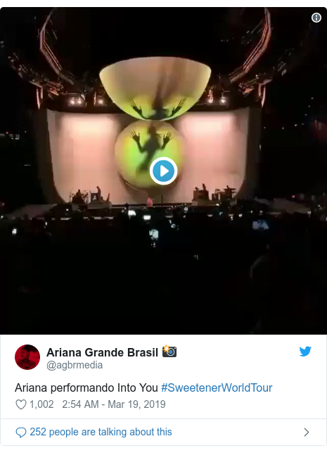 Twitter post by @agbrmedia: Ariana performando Into You #SweetenerWorldTour 