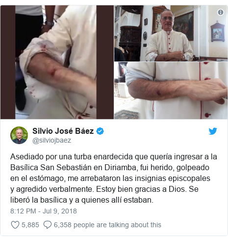 Twitter post by @silviojbaez: Asediado por una turba enardecida que quería ingresar a la Basílica San Sebastián en Diriamba, fui herido, golpeado en el estómago, me arrebataron las insignias episcopales  y agredido verbalmente. Estoy bien gracias a Dios. Se liberó la basílica y a quienes allí estaban. 