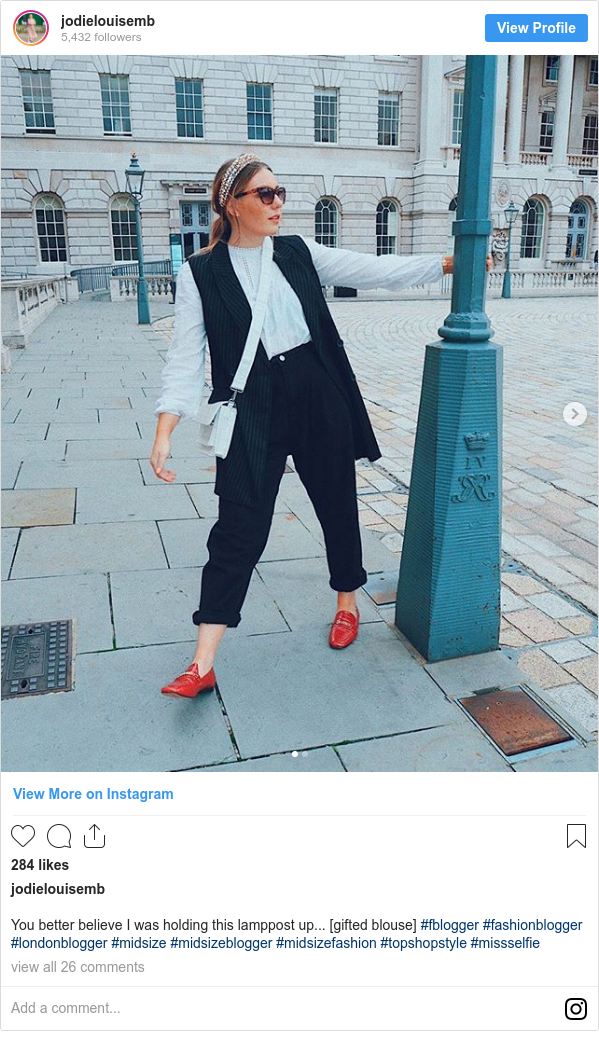 Modest Fashion I Feel Confident And Comfortable Bbc News