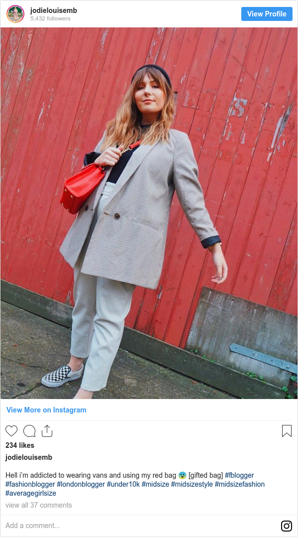 Modest Fashion I Feel Confident And Comfortable Bbc News