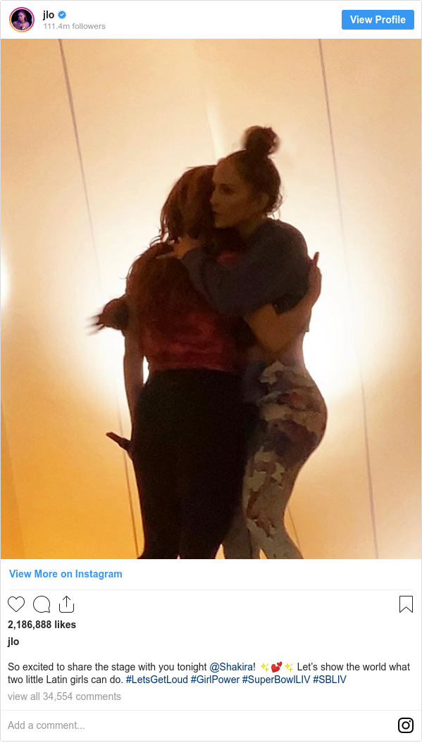 Jennifer Lopez And Shakira Sparkle At The Super Bowl Bbc News