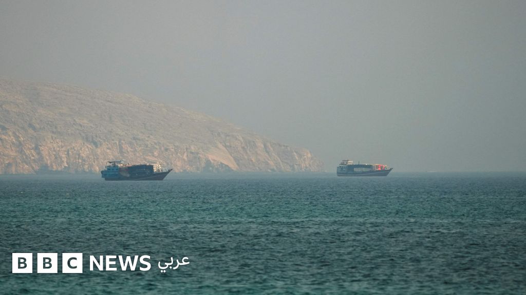 مشهد مرتبط بالتصعيد العسكري في مضيق هرمز