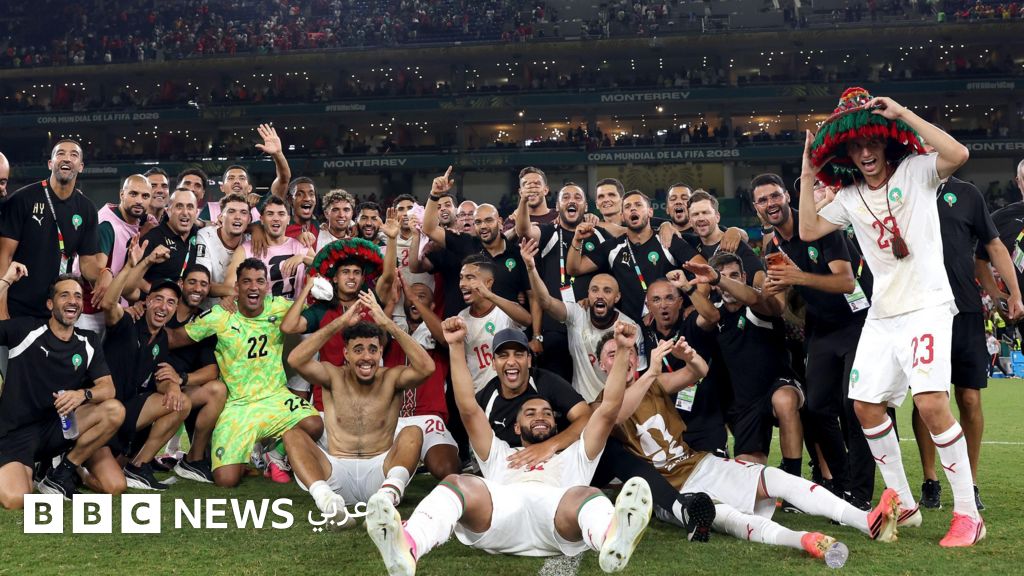 المغرب يثأر من هولندا التي تغلبت عليه في المباراة الوحيدة بينهما في المونديال في دور المجموعات عام 1994 في أورلاندو في الولايات المتحدة 