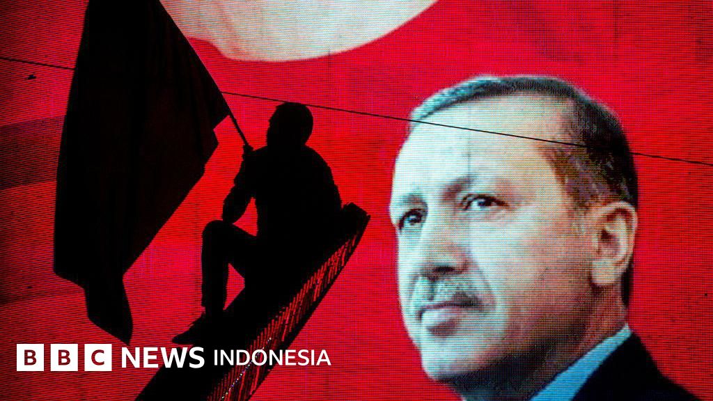 Erdogan Habisi Turki dalam Satu Dekade Pasca Kudeta Gagal!