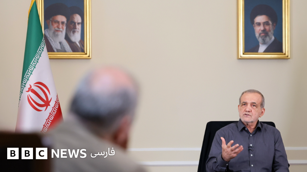 مسعود پزشکیان به مناسبت شروع سومین سال ریاست جمهوری‌اش با تلویزیون رسمی صحبت کرده است