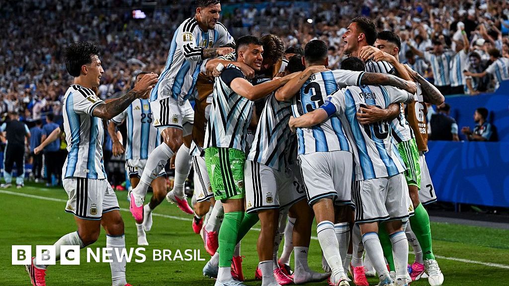 Argentina leva susto de Cabo Verde, mas vence na prorrogação e avança às oitavas da Copa