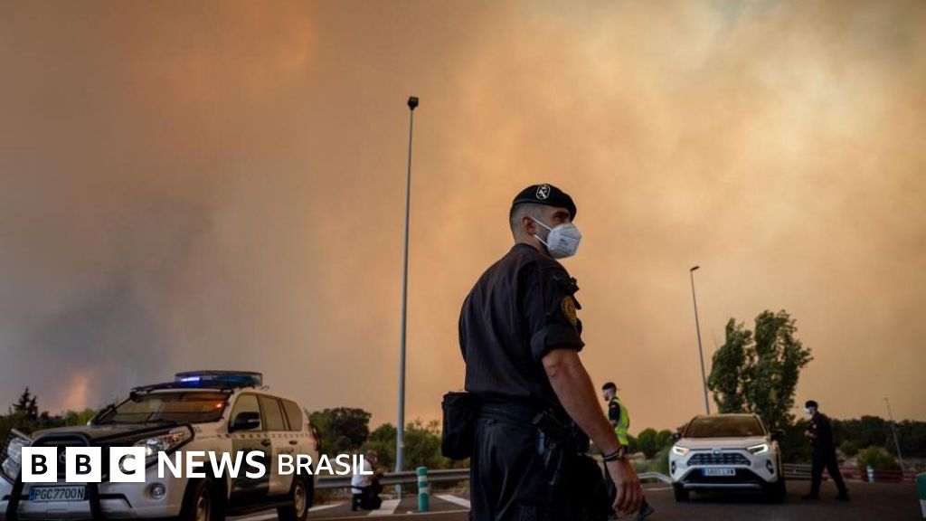 França convoca militares e Espanha declara emergência nacional por incêndios que já tiraram mais de 200 mil pessoas de suas casas