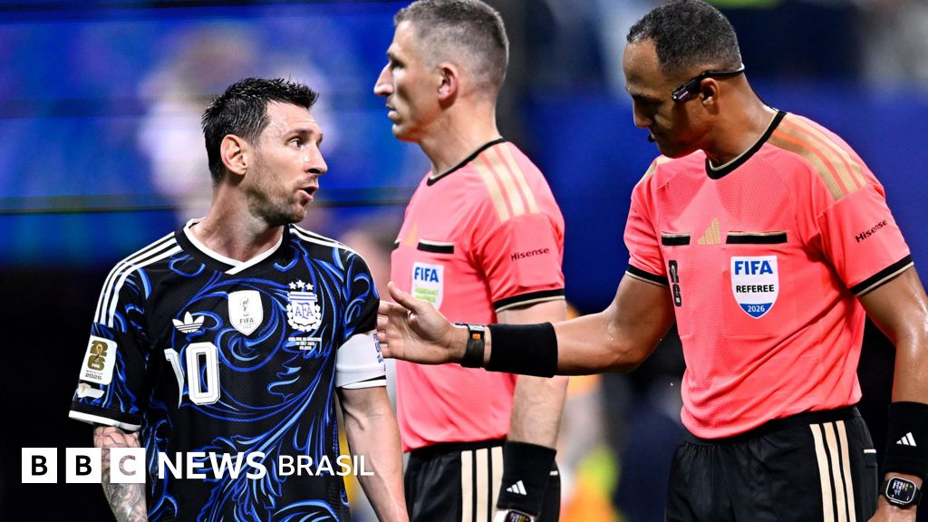'Já fui árbitro em uma Copa do Mundo, e garanto a você que não existe favorecimento'