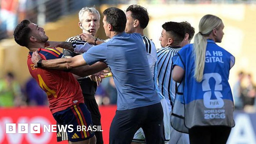 Fifa abre investigação sobre confusão envolvendo Argentina após final da Copa do Mundo