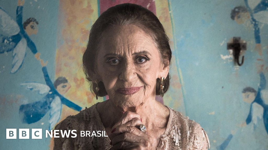 Laura Cardoso morreu aos 98 anos sem nunca se aposentar, com método 'doído' e 'trabalhoso' de atuação