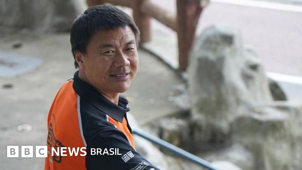 Ele 'rabiscava' versos entre as entregas: o entregador de comida que ganhou um dos principais prêmios literários da China