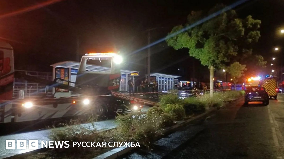 Автомобиль врезался в группу людей на севере Франции, двое погибших, задержан выходец из России