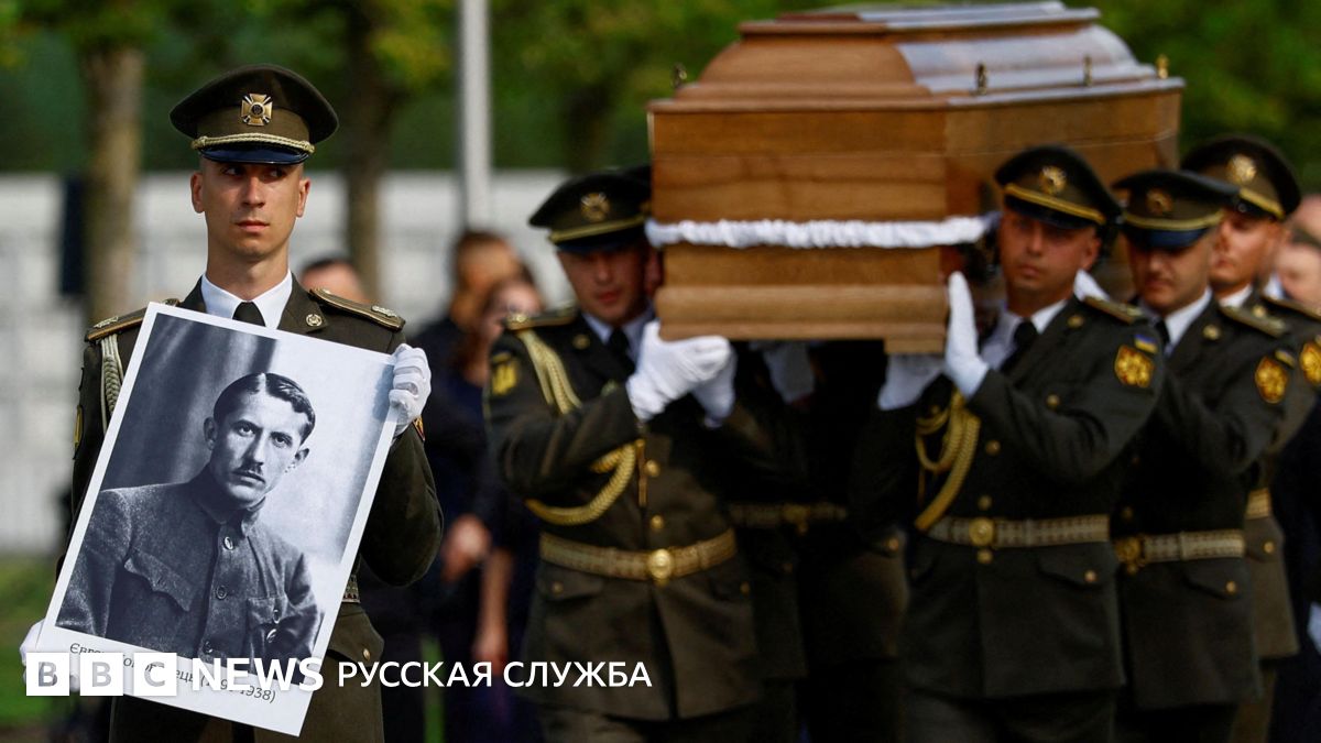 В Украине перезахоронили останки полковника армии УНР Евгения Коновальца, который был убит НКВД. Кем он был и как погиб