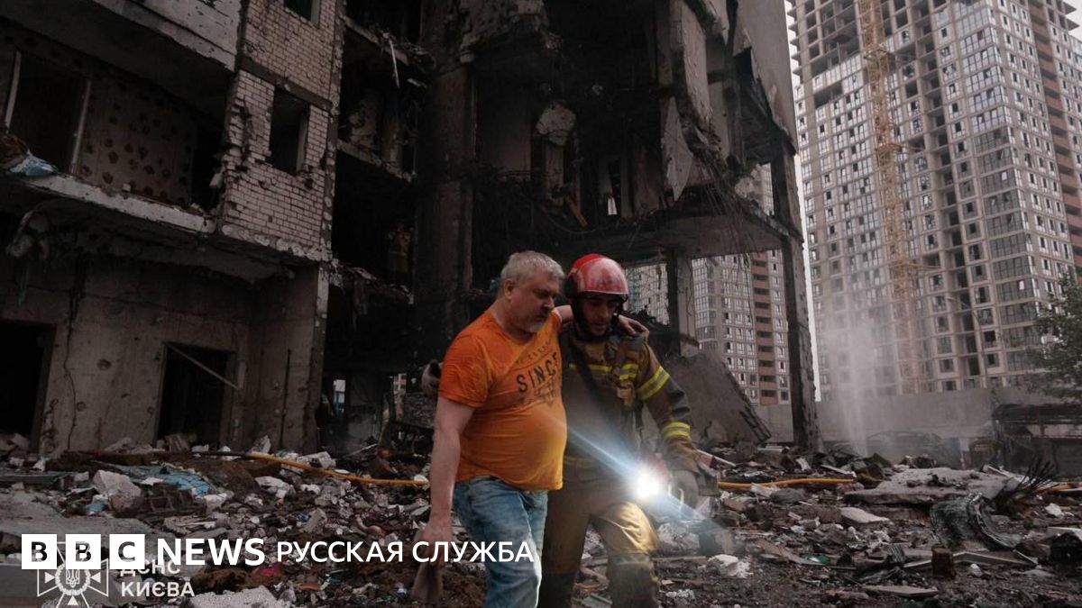 Россия нанесла второй за неделю массированный удар по Киеву. Что известно
