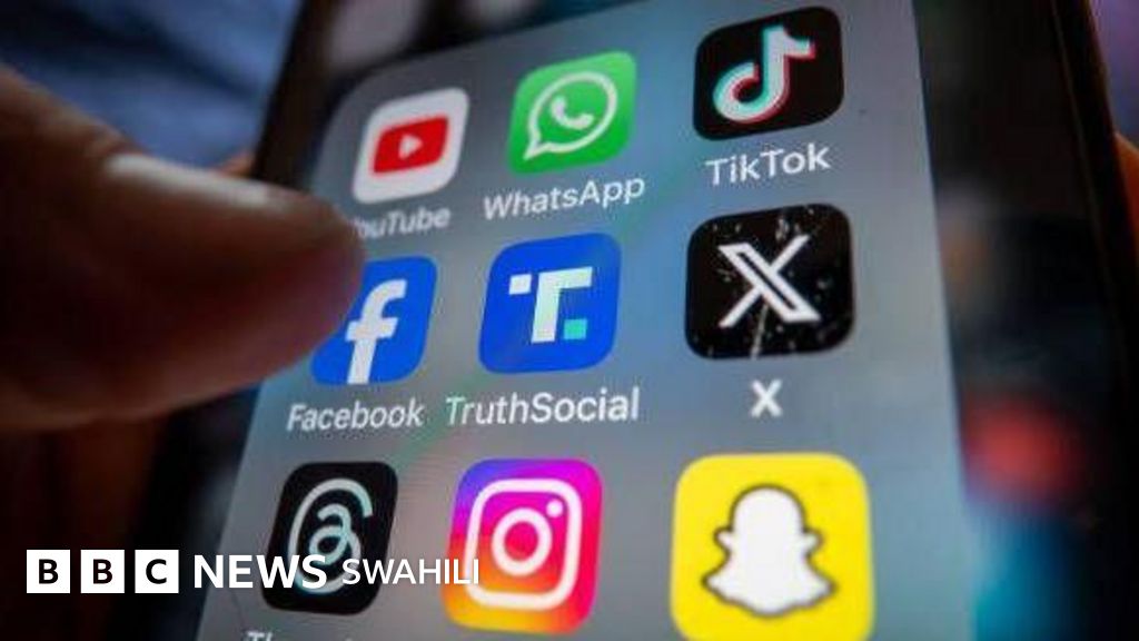 https://www.bbc.com/swahili/articles/cy4pxr4pmggo?at_campaign=ws_whatsap
🇹🇿Famili zinahangaik kupokea fedha kutoka kwa jamaa zao walio nje ya nchi Soma zaidi hapa ...