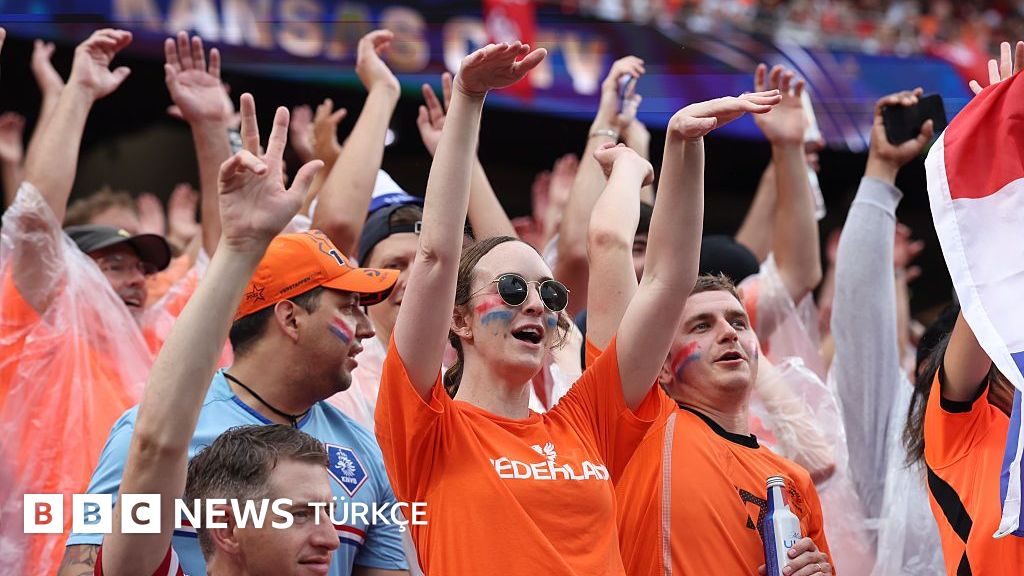 Erken goller Hollanda'yı grup liderliğine taşıdı