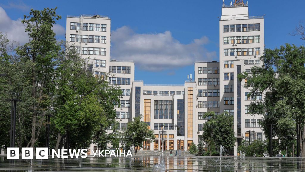 Росіяни вдарили по центру Харкова: є загиблий, серед постраждалих