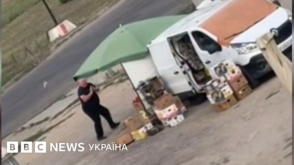 "Цим дроном керує садист": що відомо про відео російського "полювання" за продавцем овочів у Херсоні