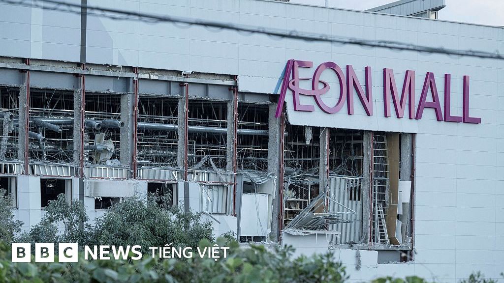 Trận động đất khiến Aeon Mall bị sập ở Nhật Bản: ít nhất 13 người chết