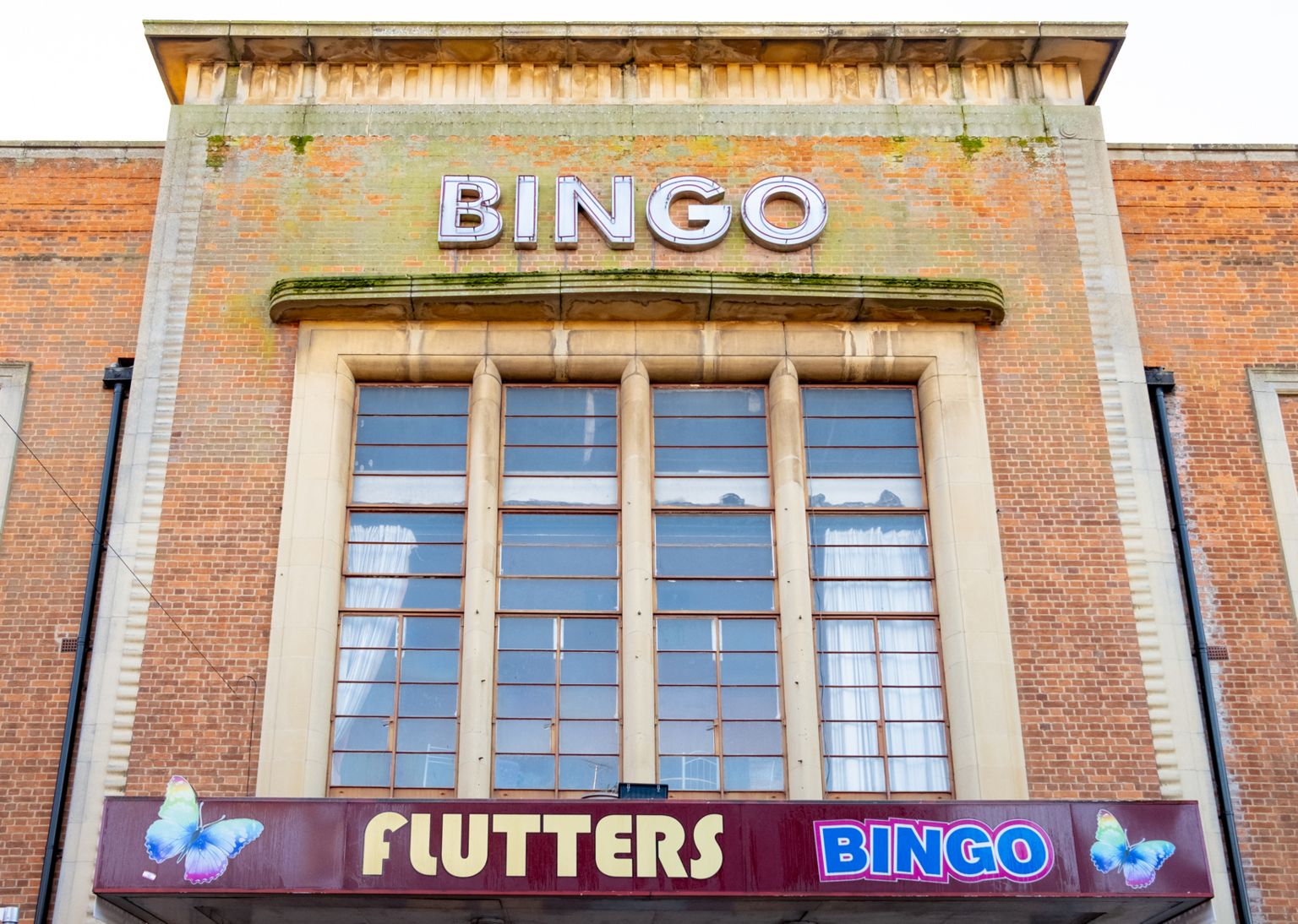 Flutters Bingo building in Rushden