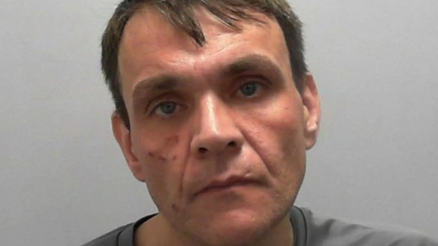 Un ‘rectángulo grande’ en los pantalones delata a un ladrón de portátiles