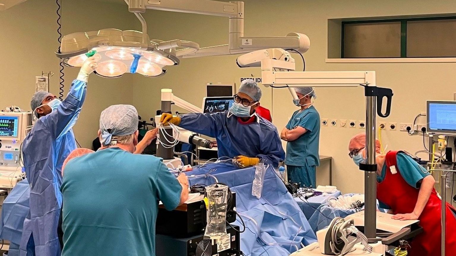 A surgical team has now carried out the 100th spinal operation using this robotic equipment at The Walton Centre