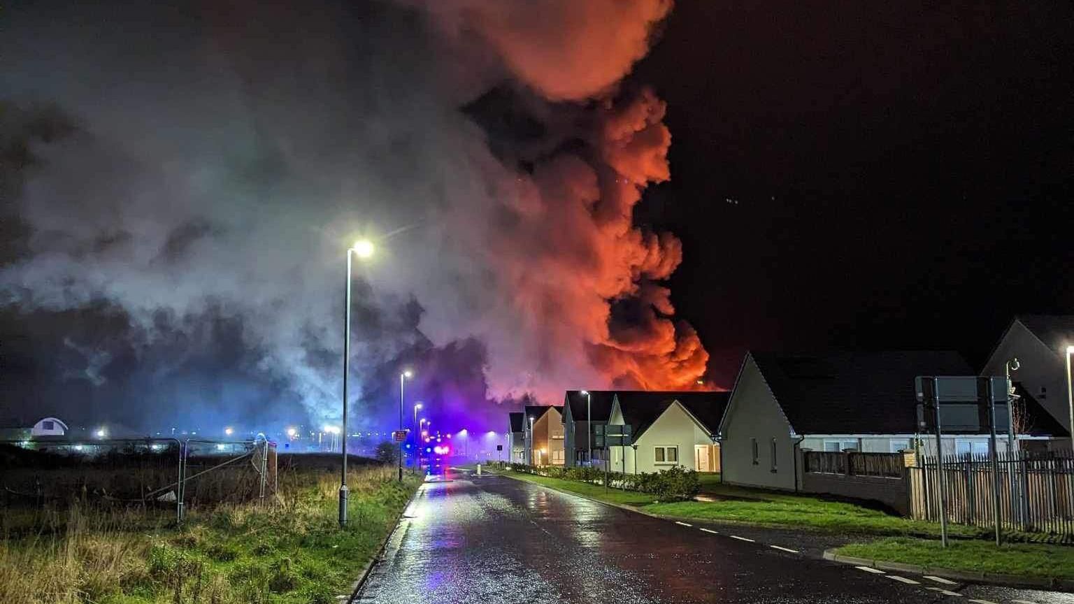 Smoke above Kilwinning battery plant