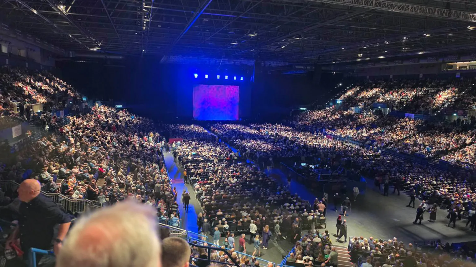 Peter Kay Show Evacuated After Suspicious Bag Prompts Police Investigation — image 2