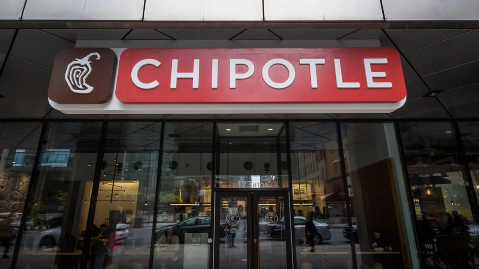 Чипотле вкусно и точка. Chipotle логотип. Chipotle logo